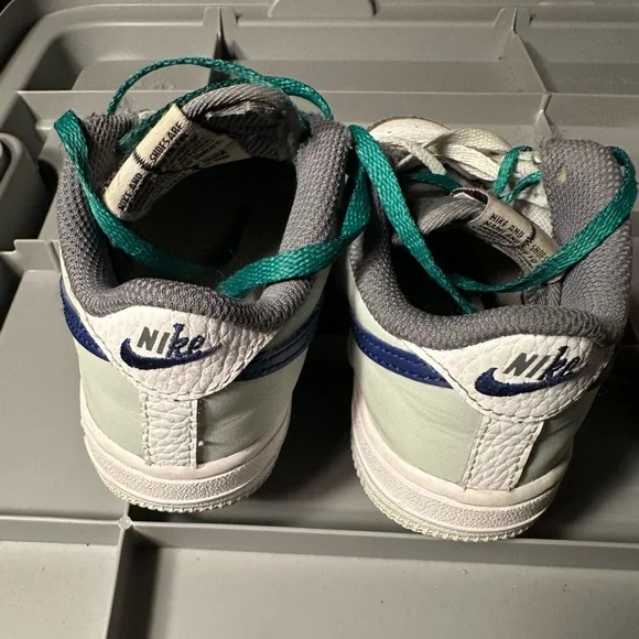 Nike Kids' White and Blue Sneakers - Picture 2 of 7